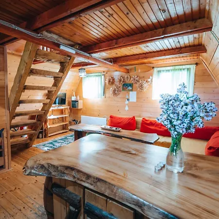 Vikendica Pustolov - Uvac, Zlatar * Nova Varoš