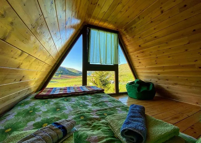 Vikendica Pustolov - Uvac, Zlatar * Нова-Варош